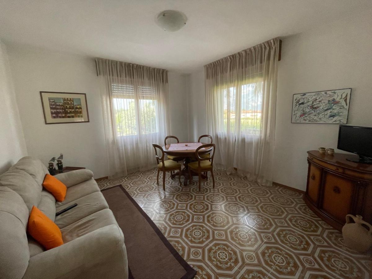 Appartamento Lucia Torbole Sul Garda Eksteriør billede